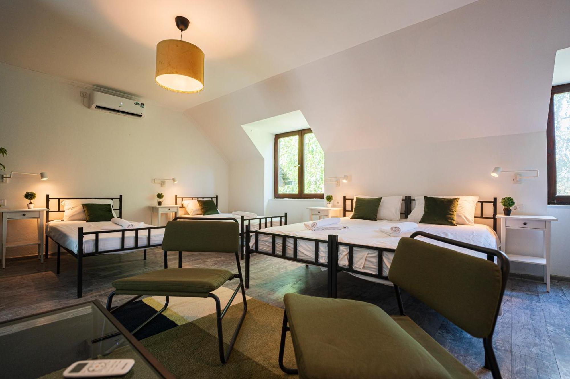 Cozy Nook B&B - Free Private Parking Нови Сад Екстериор снимка